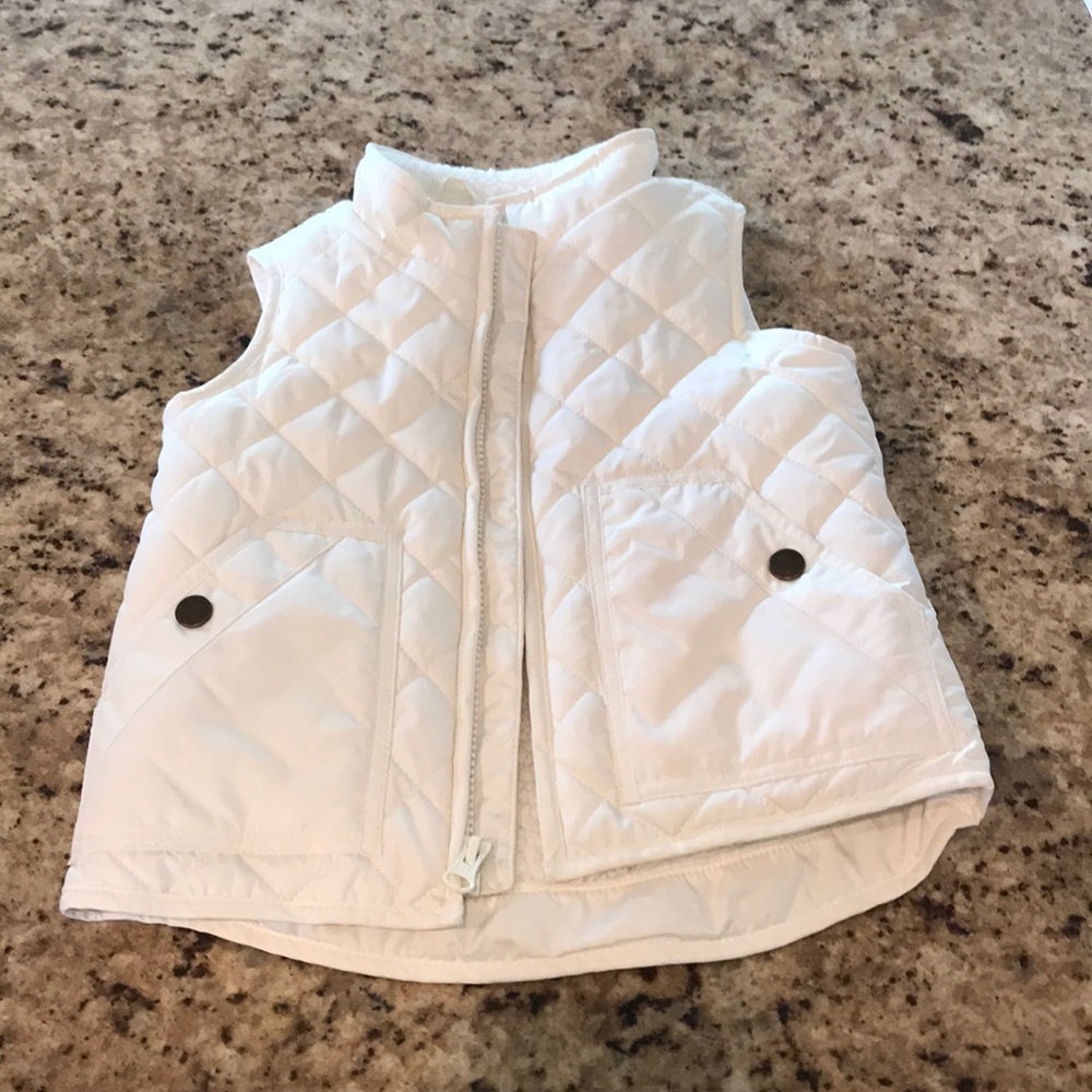 Girls puffy vest